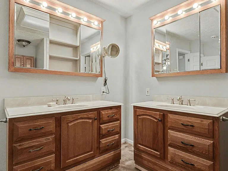 5615 John Martin Rd — Photo 17