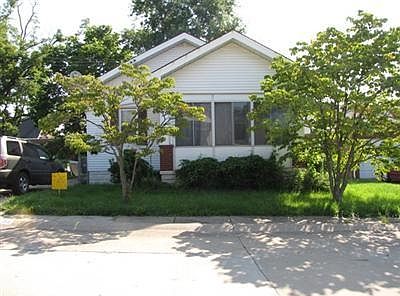 1st image of 3 Dortha Ave