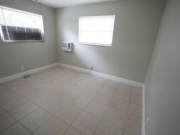 5th image of 1116 NW 5th Ave #2