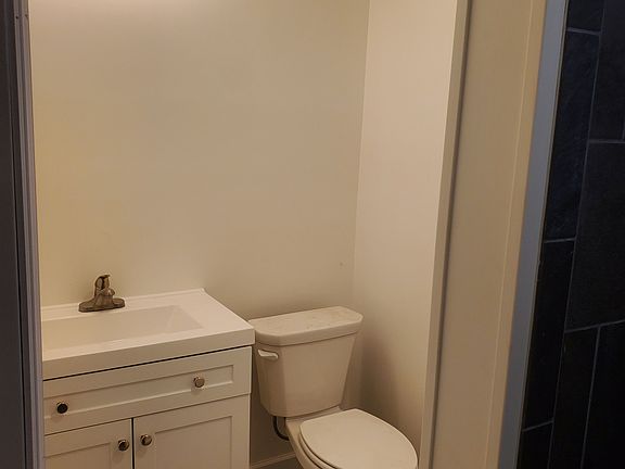 5th image of 43 Pine St #1