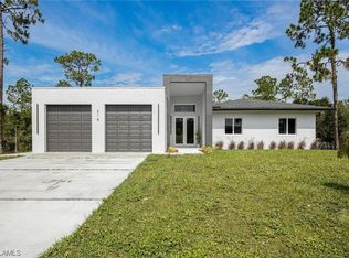 319 Columbus Ave, Lehigh Acres, FL 33936