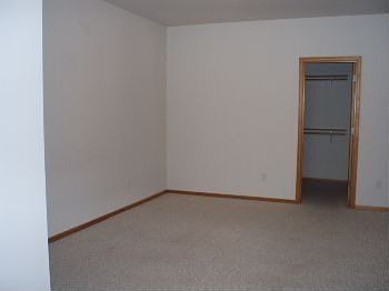4th image of 3803 Foster St #B