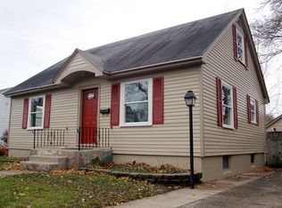 341 Illinois St, Dundee, IL 60118