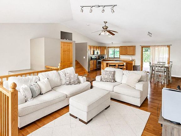 4th image of 2023 Moore Dr
