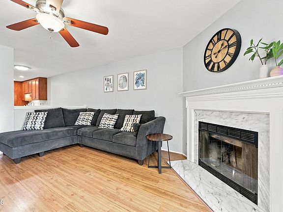 4th image of 2533 Antonio Dr Unit 101