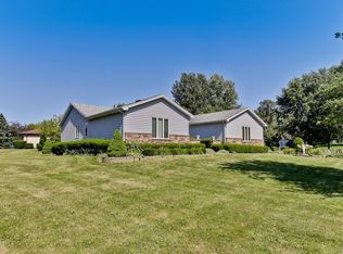 315 Pierce St, Gilberts, IL 60136