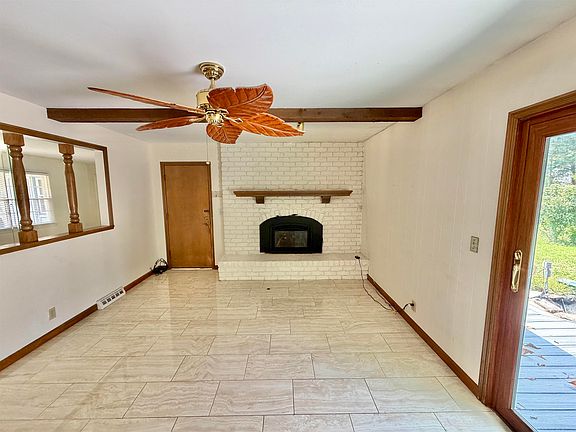 5th image of 6832 E Farmview Ln