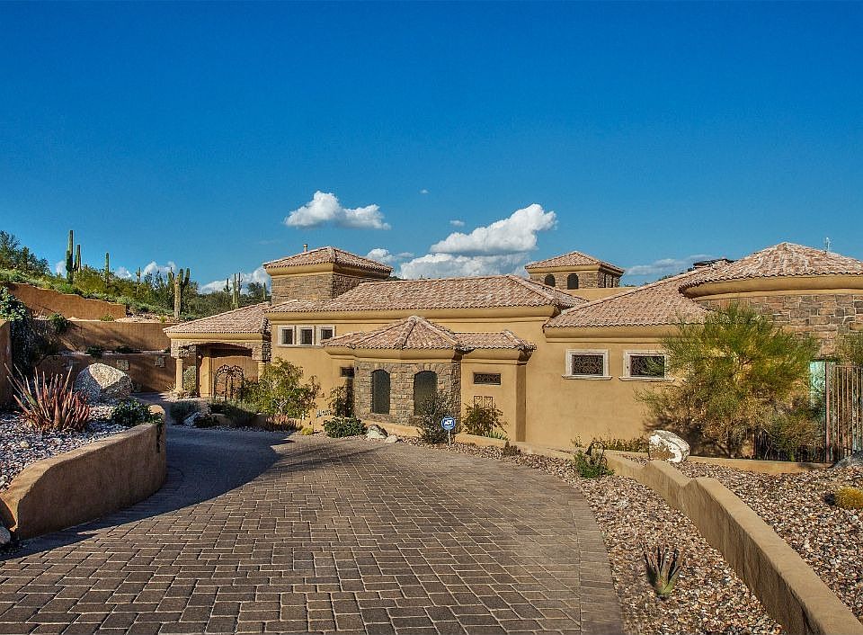 1st image of 10937 N Arista Ln