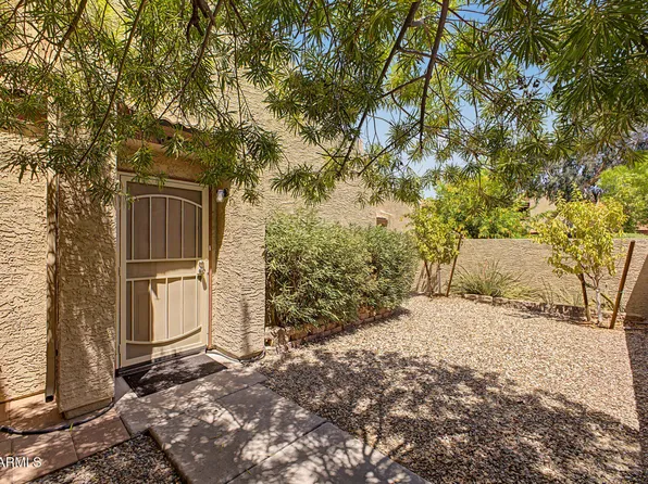 4213 W CALAVAR Road, Phoenix, AZ 85053