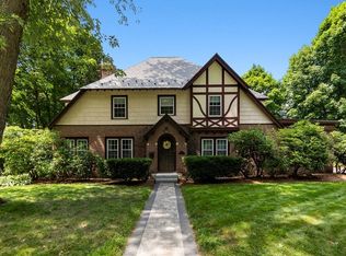 35 Lawrence St, Gardner, MA 01440
