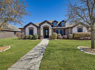 3060 Carlton Pkwy, Waxahachie, TX 75165