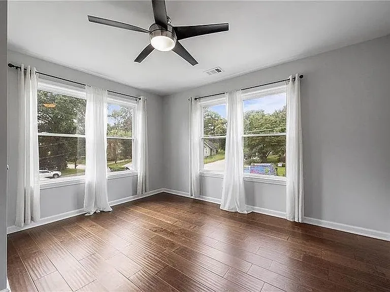 146 Clay St SE — Photo 19