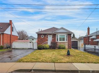 208 E 32nd St, Hamilton, ON