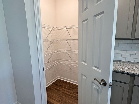 Kitchen pantry
