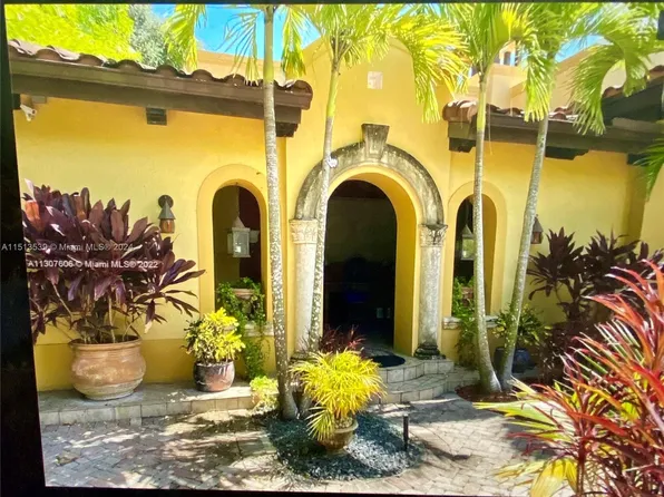 2130 SW 24th Ter, Miami, FL 33145