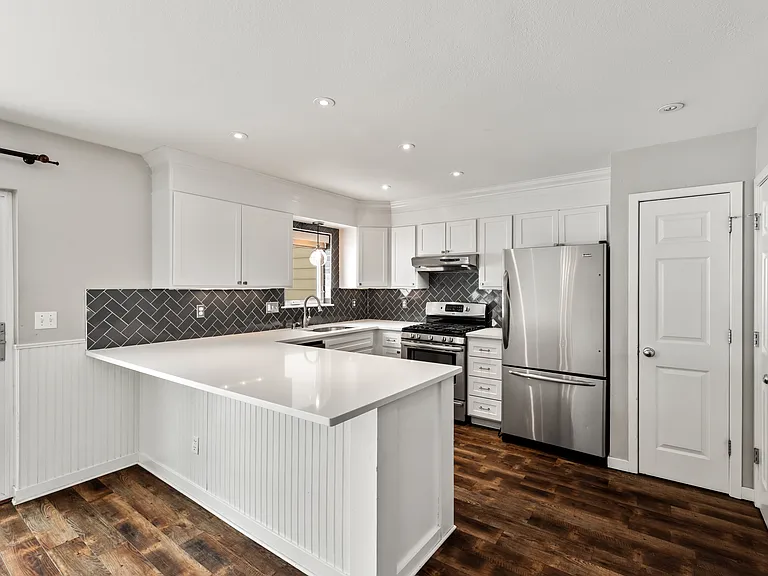 3450 Sunburst Ct — Photo 15