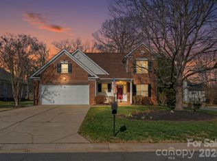 10227 Ingleton Ct, Charlotte, NC 28269