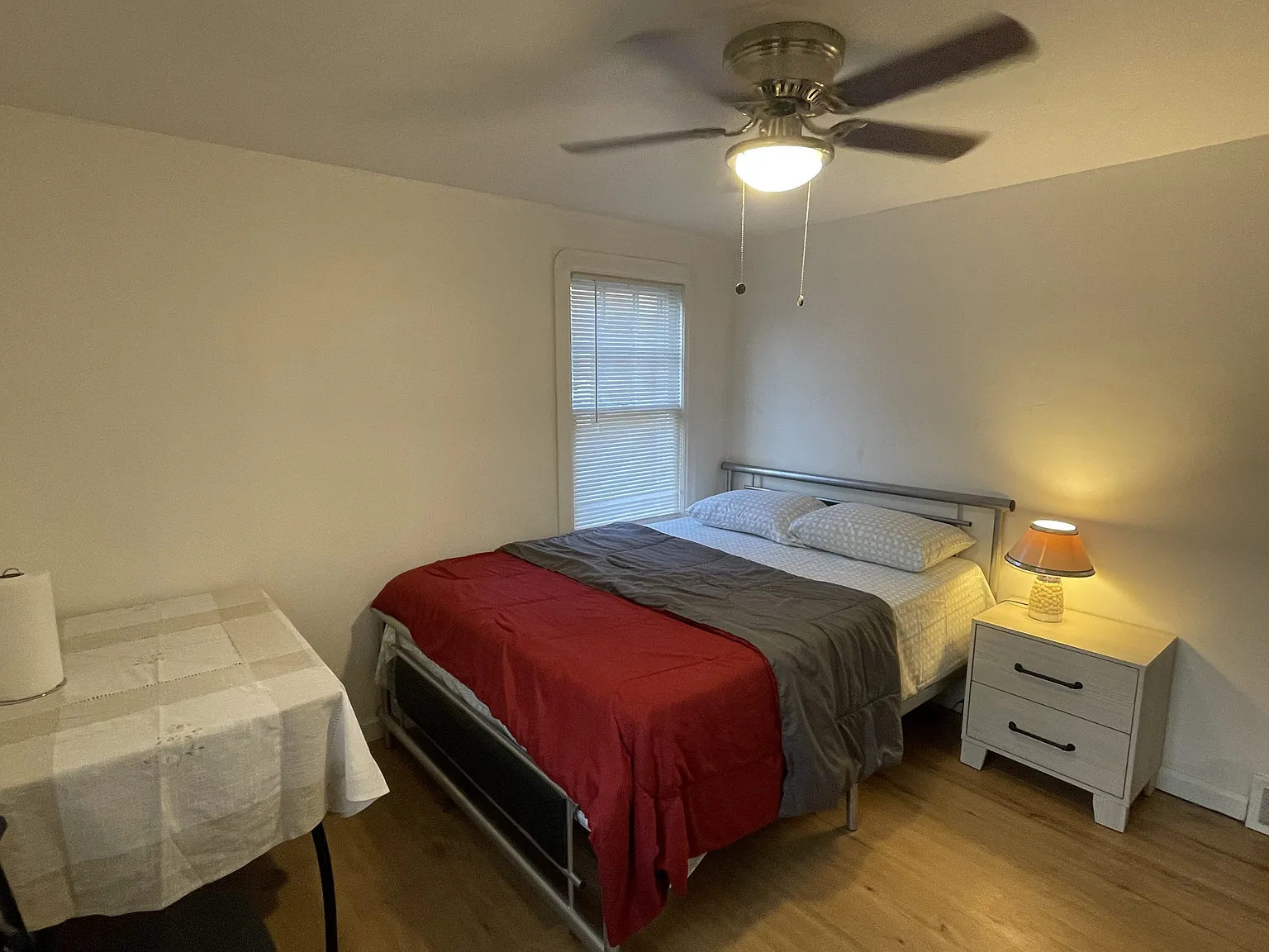 4 bed, 1495 sqft, $2,300 — Photo 4
