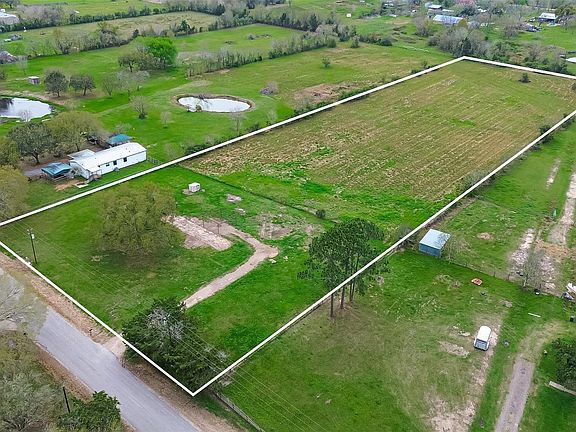 5th image of 10234 Oberrender Rd