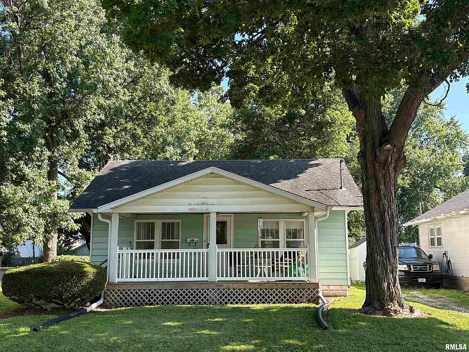 1st image of 1216 W England St