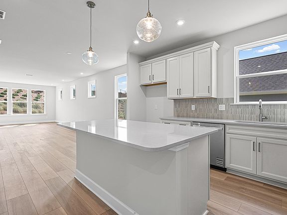 3rd image of 1158 Cypress Way