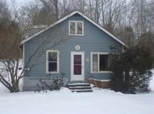 422 SW Shore Rd, Hinesburg, VT 05461