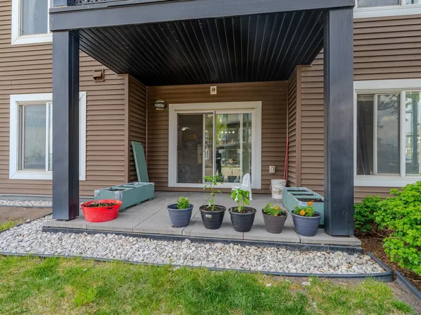 142 Ebbers Blvd NW #107, Edmonton, AB T5Y 3W2