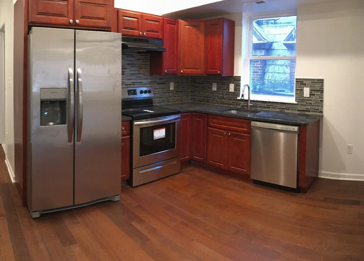 1 bed, 800 sqft, $740 — Photo 3