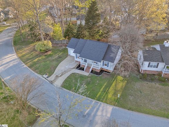 2nd image of 308 Oak Valley Dr