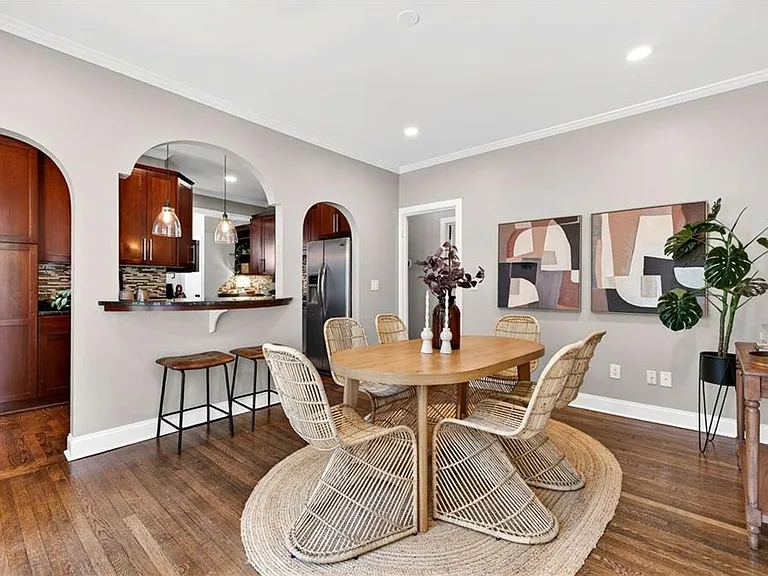 217 Westminster Dr NE — Photo 12