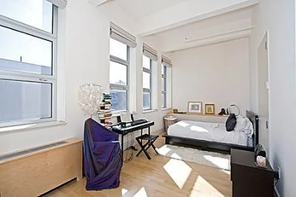 Rented by Avenue Sotheby's International Realty | media 43