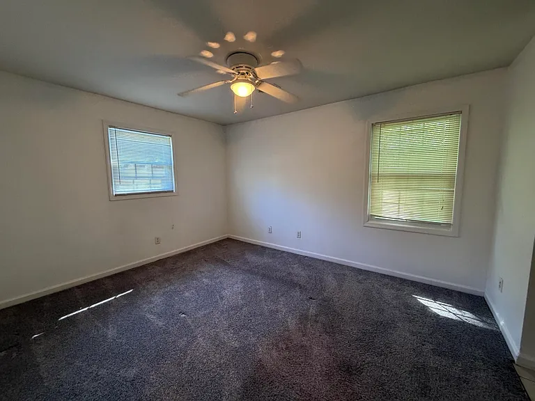 124 Miley Ave — Photo 15