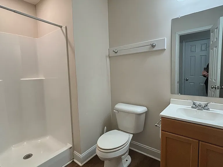 322 E Jenkins St — Photo 6