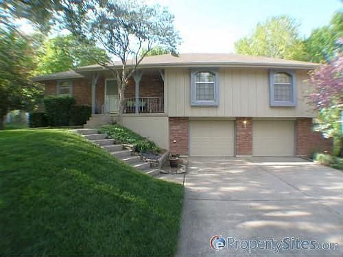 1st image of 505 NE Grant Dr