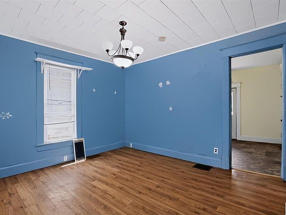 3rd image of 809 S 20th St