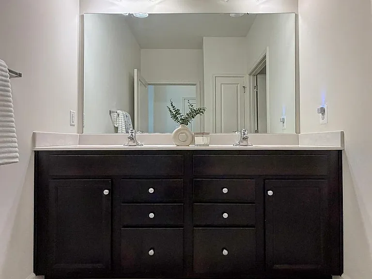306 Buckeye Cir — Photo 40