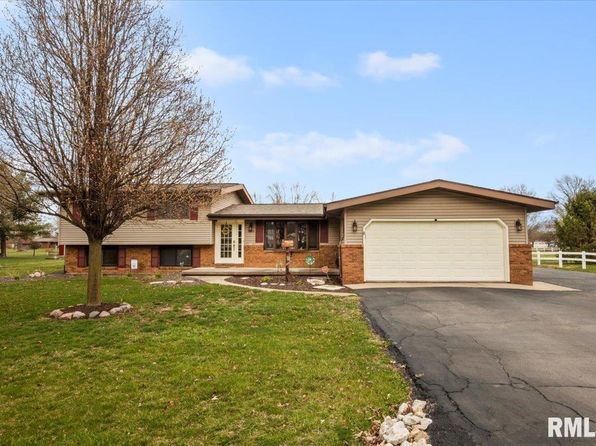 11910 Bubbling Well Rd, Glenarm, IL 62536