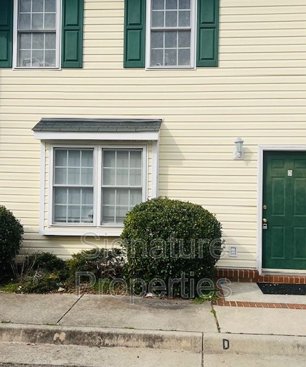 1st image of 555 Fairfax Ave APT D