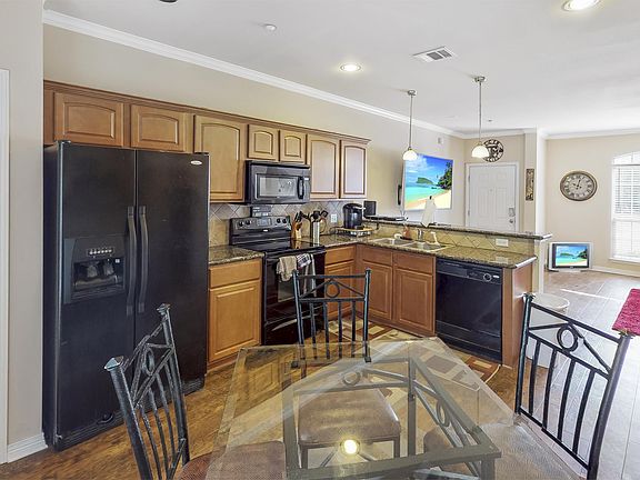 3rd image of 305 Holleman Dr #1505