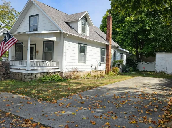 435 Maple Ave, Lakeside Marblehead, OH 43440