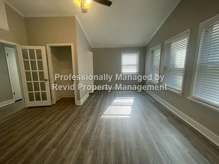 3523 Barwood Cir. — Photo 27
