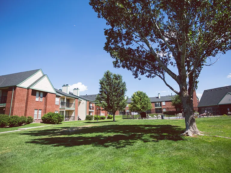 Quail Creek Apartments & Duplexes — Photo 1