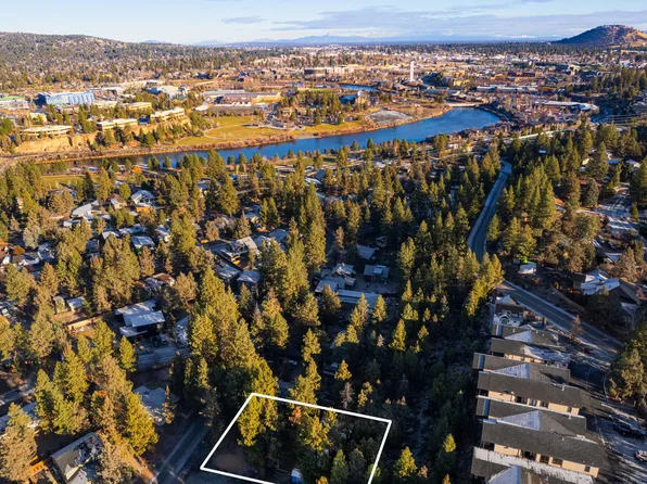 20007 Alderwood Cir, Bend, OR 97702