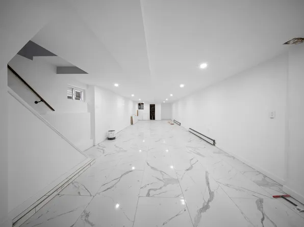 4617 Clarendon Road image 14 of 16