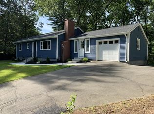 90 Sunset Dr, Westfield, MA 01085