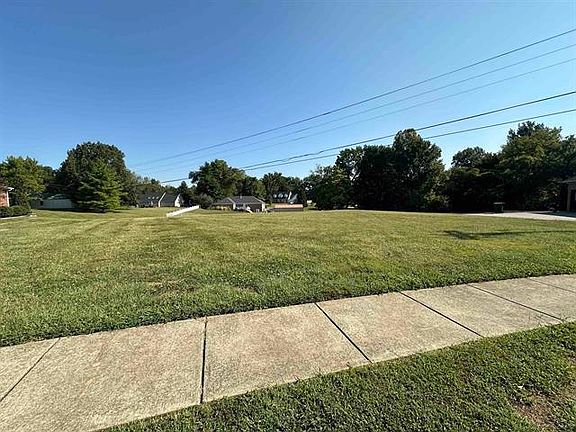 3rd image of 7609 Fawn Ln