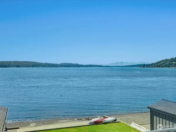 1920 Day Island Boulevard W, University Place, WA 98466
