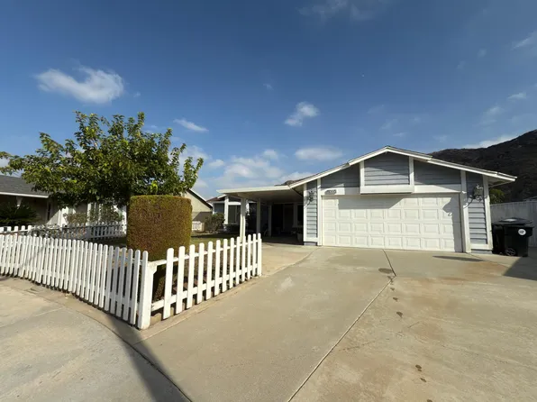 14884 Rockridge Ln, Fontana, CA 92337