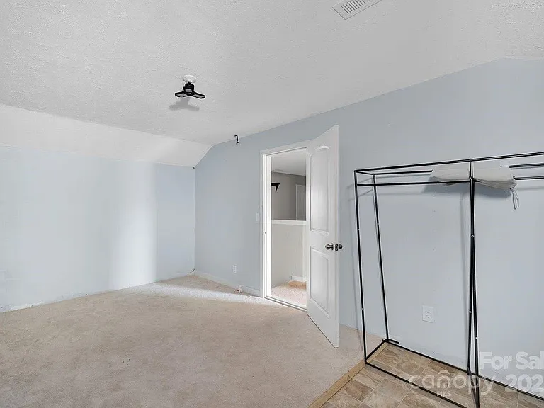 433 Battery Cir — Photo 21