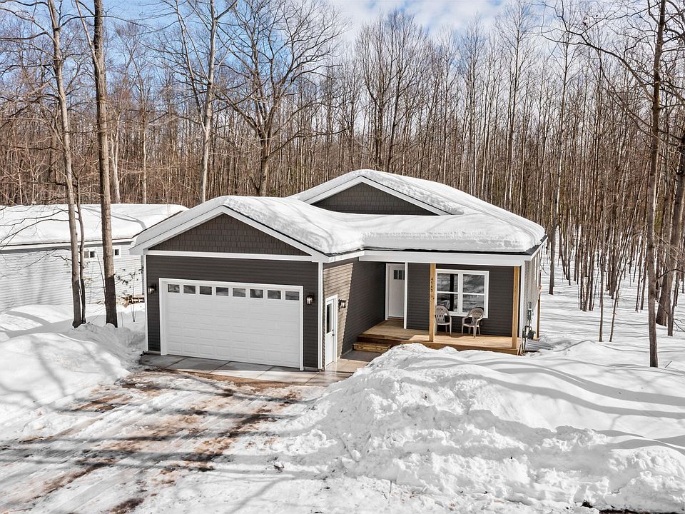 1st image of 4745 Maplewood Dr